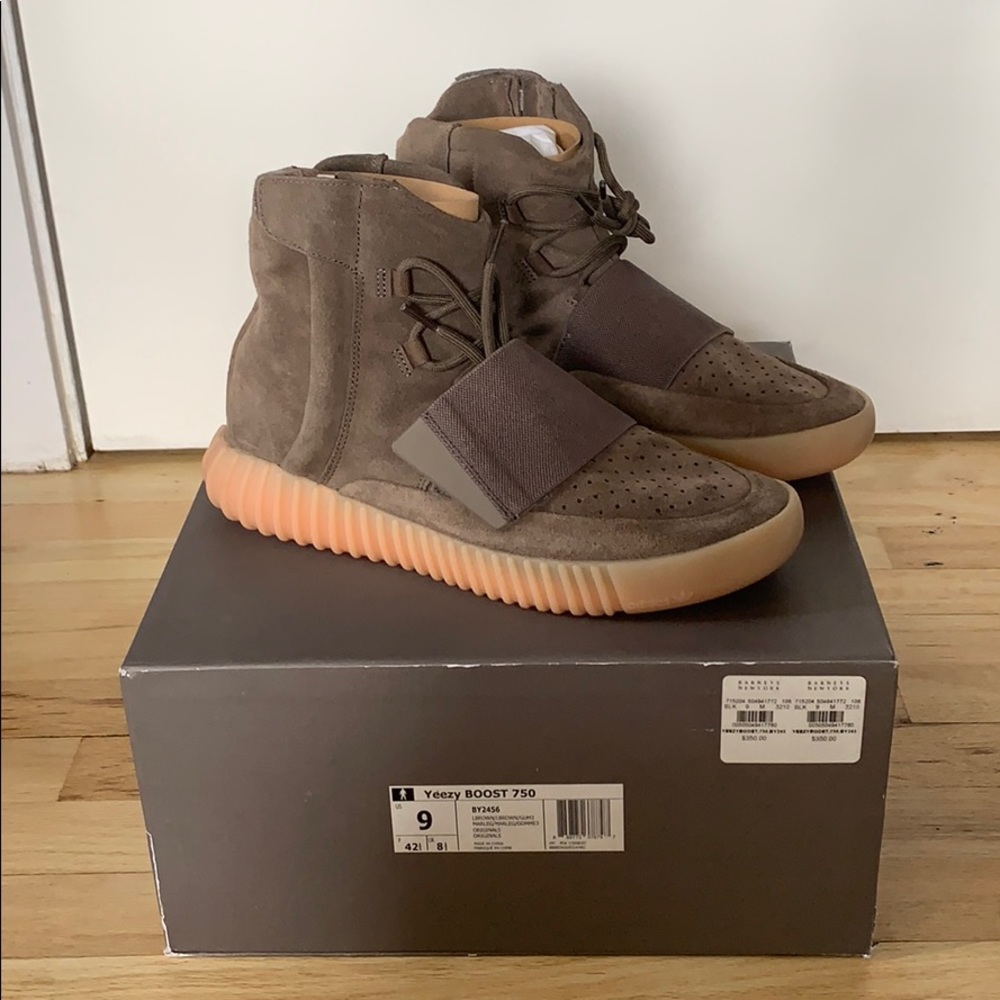 YEEZY BOOST 750
